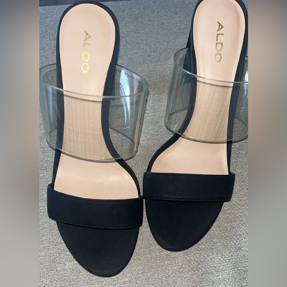 Also heels size 8US - Picture 1 of 3